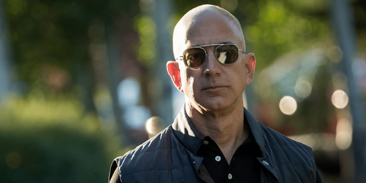 Amazon employees in New York vote to create ecommerce giant's first workers union