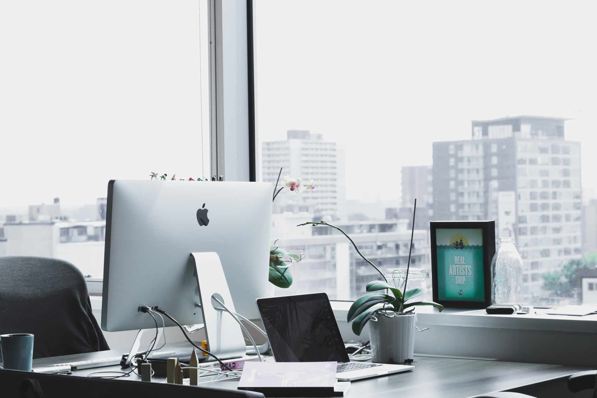 These are the three tasks that your eCommerce business should outsource These are the three tasks that your eCommerce business should outsource