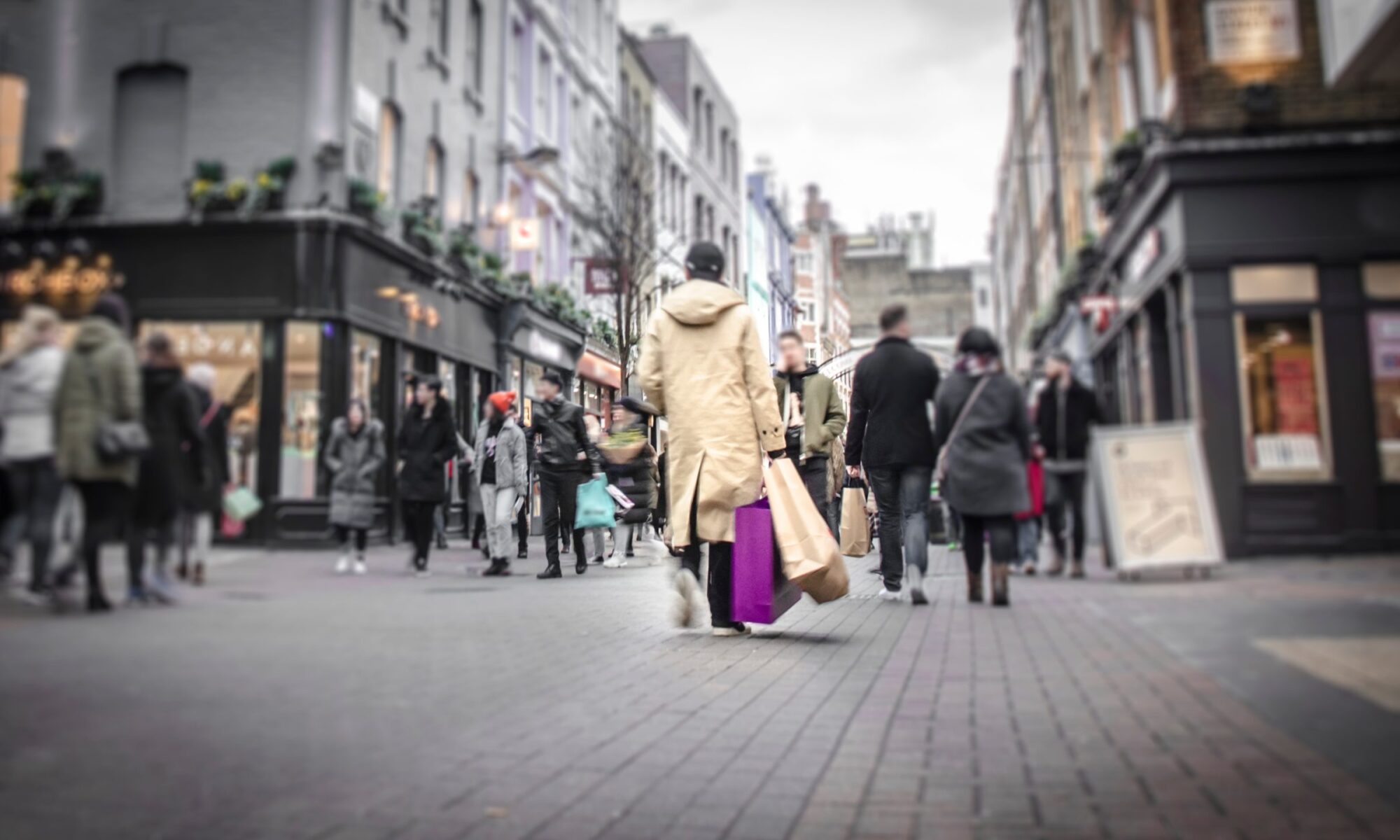 High street resurgence: 40% of ecommerce businesses in Europe plan to open a physical store